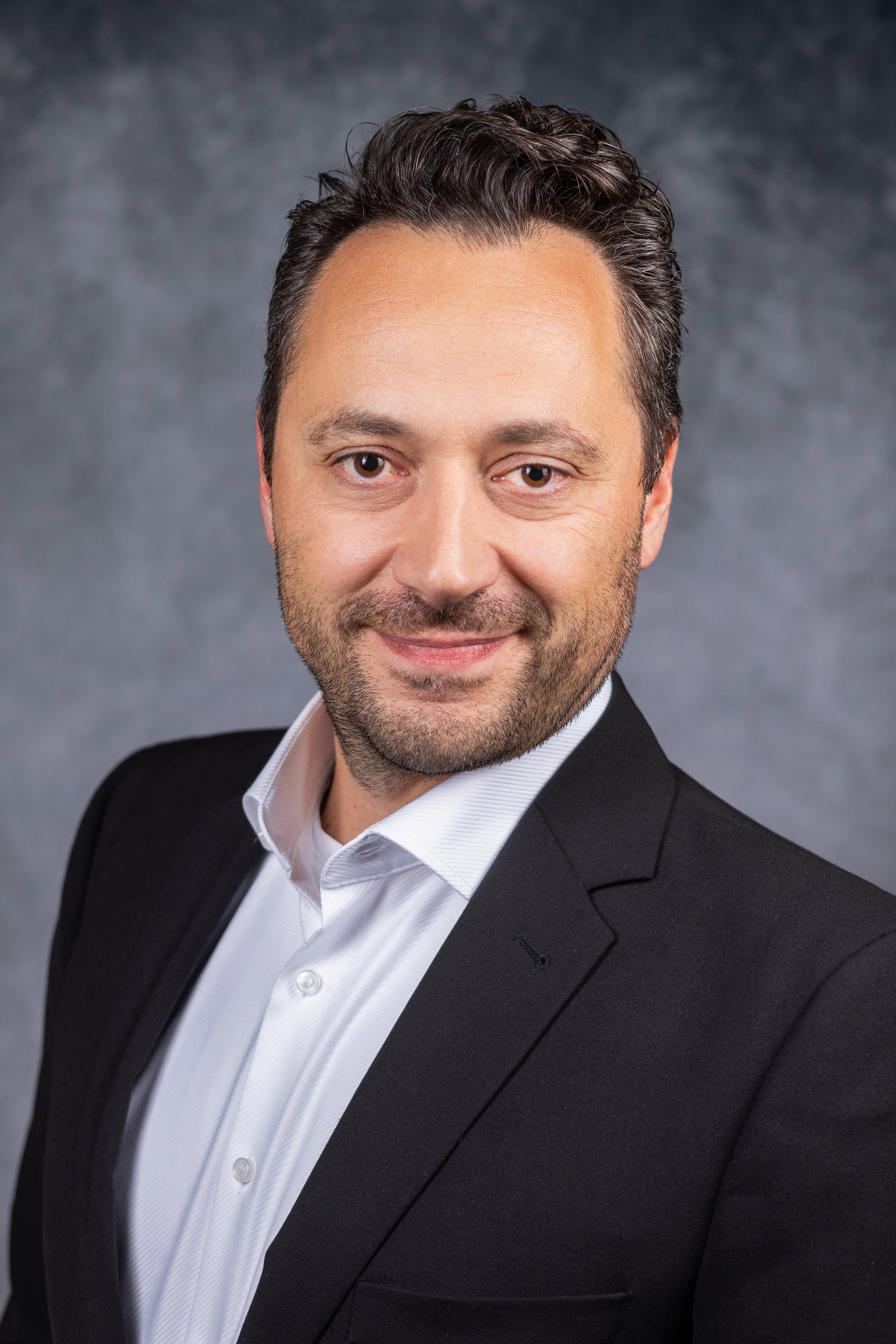 Martin Zeller - Managing Director at CS INSTRUMENTS